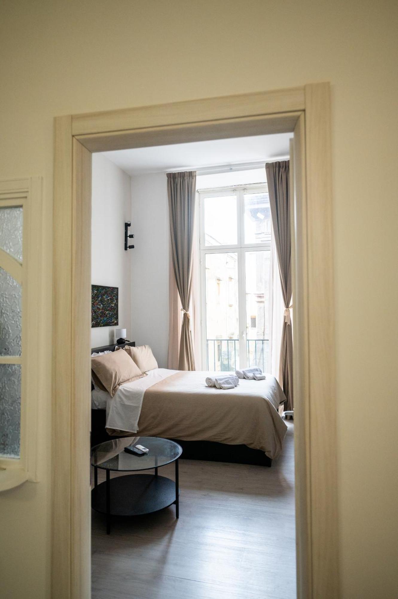 Stay Soft Apartment - Centro Storico Napoli Екстер'єр фото